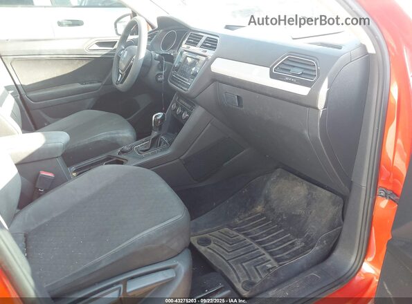 3VV0B7AX8KM051911 2019 VOLKSWAGEN TIGUAN Orange Widok wnętrza z przodu