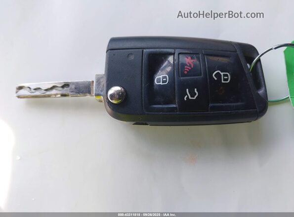 3VV0B7AX9JM112536 2018 VOLKSWAGEN TIGUAN Green წინა პანელის ხედი