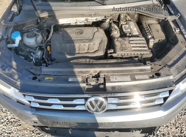 3VV1B7AX1JM030319 2018 VOLKSWAGEN TIGUAN Серый 