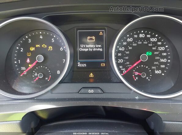 3VV1B7AX9KM195455 2019 VOLKSWAGEN TIGUAN Silver Widok tylnych siedzeń