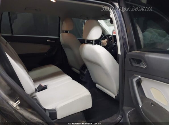 3VV1B7AX9LM083899 2020 VOLKSWAGEN TIGUAN Black VIN კოდის სტიკერის ხედი