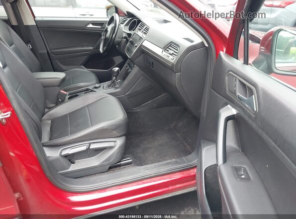 3VV2B7AX0KM080294 2019 VOLKSWAGEN TIGUAN Красный Вид салона спереди
