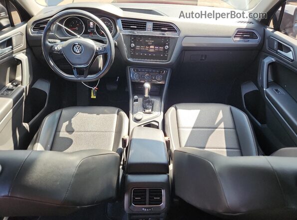 3VV2B7AX3JM003997 2018 VOLKSWAGEN TIGUAN Gray 