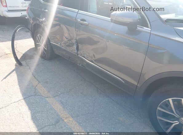 3VV2B7AX4LM044125 2020 VOLKSWAGEN TIGUAN Gray Вид спереду