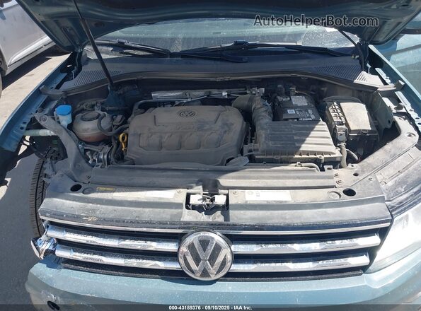 3VV2B7AX4LM064018 2020 VOLKSWAGEN TIGUAN Light Blue Вид ззаду