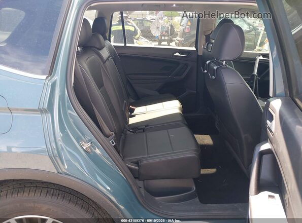 3VV2B7AX4LM064018 2020 VOLKSWAGEN TIGUAN Light Blue Вид наклейки з VIN-кодом
