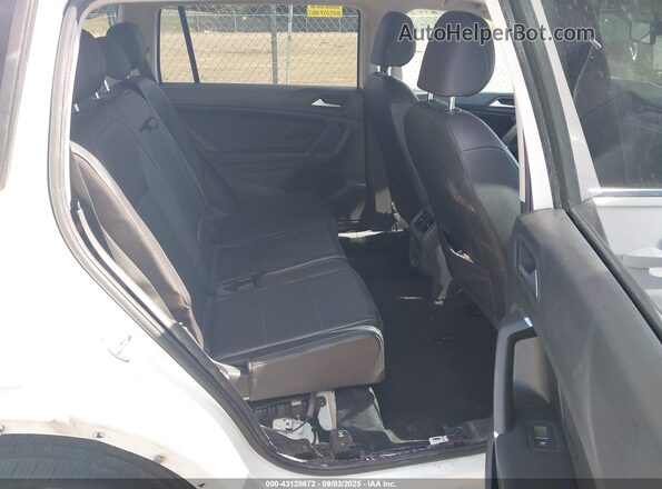 3VV2B7AX4LM091767 2020 VOLKSWAGEN TIGUAN White Vista de la etiqueta del VIN