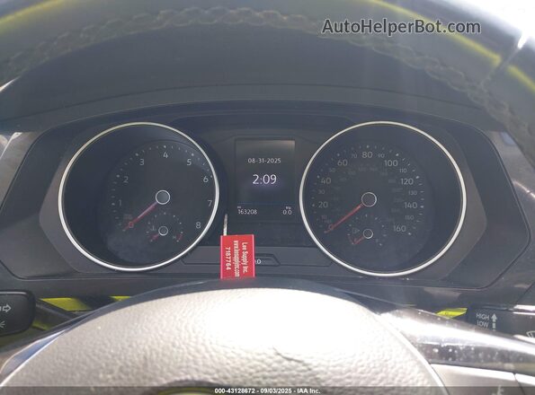 3VV2B7AX4LM091767 2020 VOLKSWAGEN TIGUAN White Vista de los asientos traseros