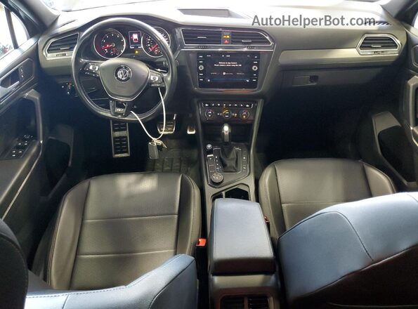 3VV2B7AX6LM070841 2020 VOLKSWAGEN TIGUAN Gray Widok deski rozdzielczej