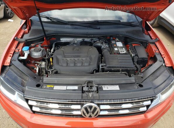 3VV2B7AX7JM070053 2018 VOLKSWAGEN TIGUAN Orange 