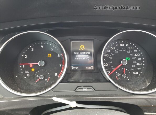 3VV2B7AX7JM070053 2018 VOLKSWAGEN TIGUAN Orange 