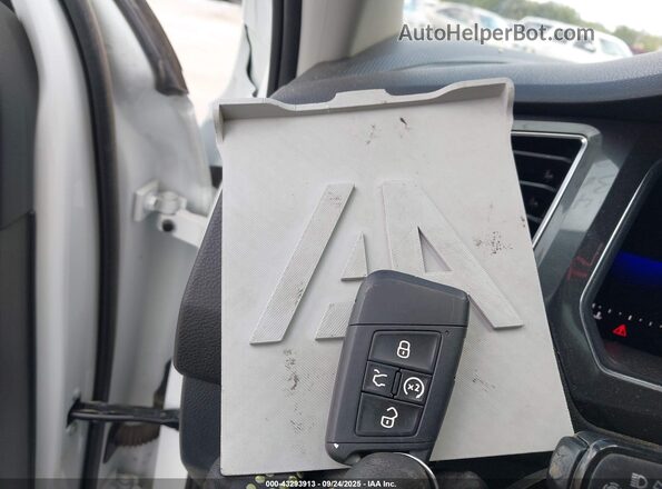 3VV2B7AX8NM034006 2022 VOLKSWAGEN TIGUAN White წინა პანელის ხედი