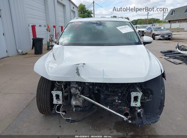 3VV2B7AX8NM034006 2022 VOLKSWAGEN TIGUAN White უკანა სალონის ხედი