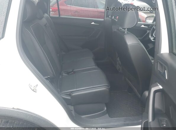3VV2B7AX9MM113182 2021 VOLKSWAGEN TIGUAN White Вид наклейки з VIN-кодом