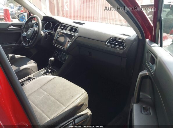 3VV3B7AX0LM095321 2020 VOLKSWAGEN TIGUAN Red Front interior view