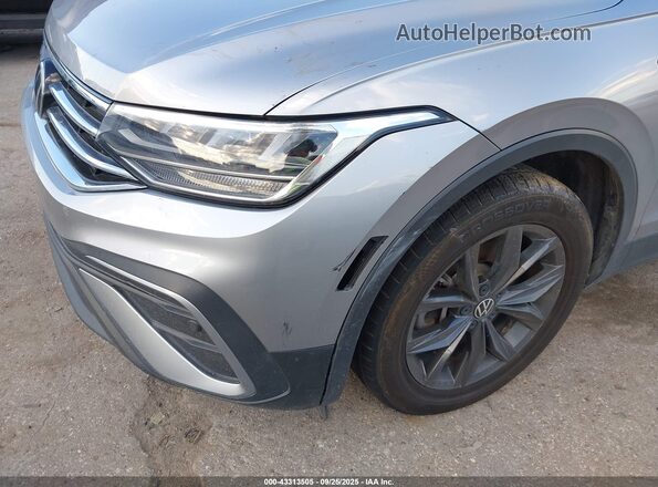 3VV3B7AX0NM172434 2022 VOLKSWAGEN TIGUAN Silver Вид спереду