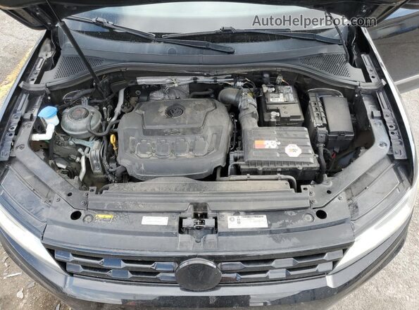 3VV3B7AX1JM101916 2018 VOLKSWAGEN TIGUAN Black 