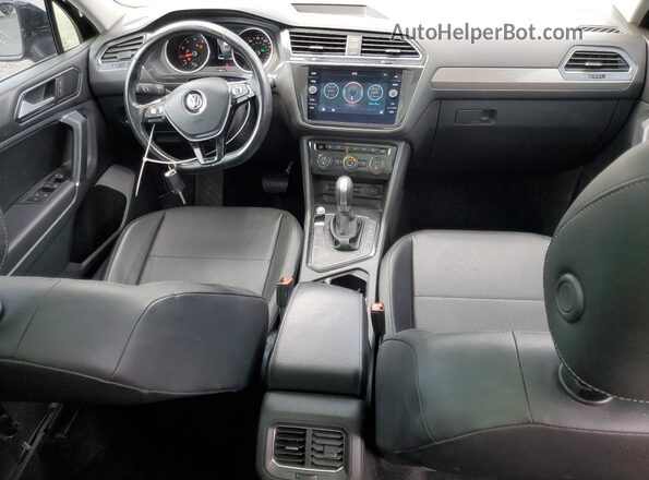 3VV3B7AX1JM101916 2018 VOLKSWAGEN TIGUAN Black 