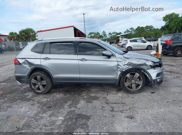 3VV3B7AX2LM017512 2020 VOLKSWAGEN TIGUAN Silver Rear interior view