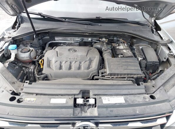 3VV3B7AX2LM017512 2020 VOLKSWAGEN TIGUAN Silver Rear view