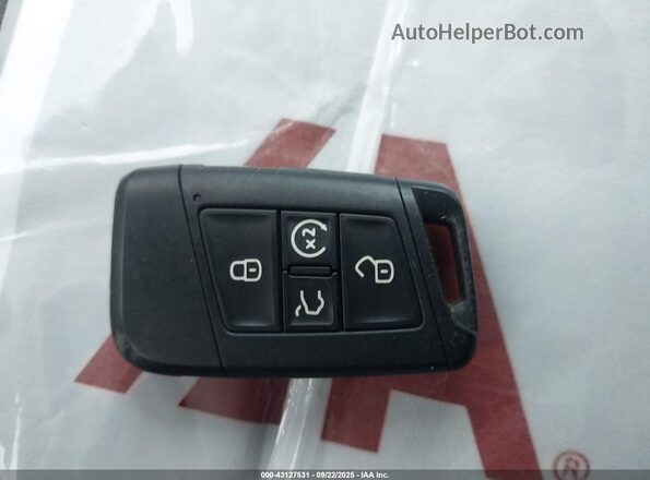3VV3B7AX2LM017512 2020 VOLKSWAGEN TIGUAN Silver Dashboard view