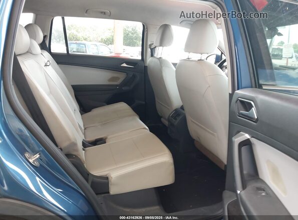 3VV3B7AX3JM033473 2018 VOLKSWAGEN TIGUAN Blue 