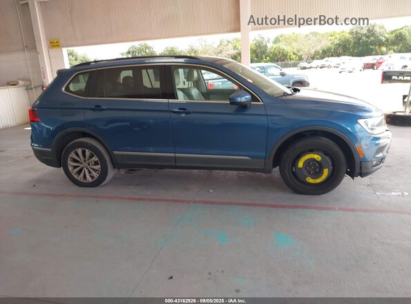 3VV3B7AX3JM033473 2018 VOLKSWAGEN TIGUAN Blue 