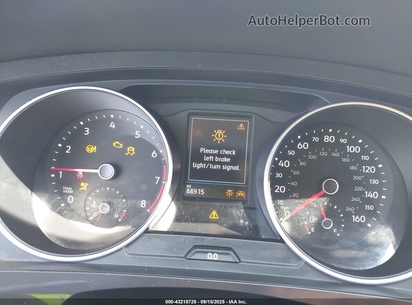 3VV3B7AX3KM027545 2019 VOLKSWAGEN TIGUAN White Widok tylnych siedzeń
