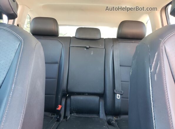3VV3B7AX3LM046789 2020 VOLKSWAGEN TIGUAN Silver Вид задніх сидінь