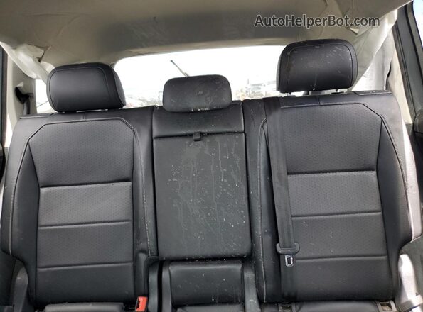 3VV3B7AX3MM116549 2021 VOLKSWAGEN TIGUAN Silver უკანა სავარძლების ხედი