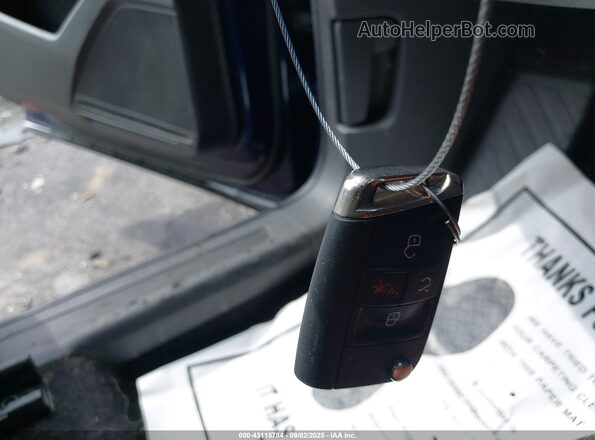3VV3B7AX8MM123898 2021 VOLKSWAGEN TIGUAN Синий Вид панели приборов
