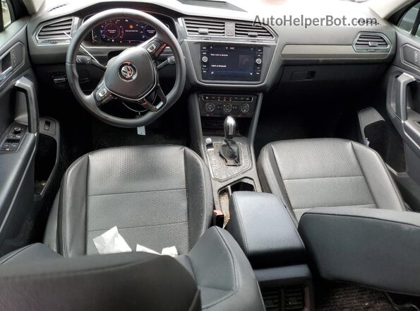 3VV3B7AX9LM039944 2020 VOLKSWAGEN TIGUAN Silver Vista del salpicadero