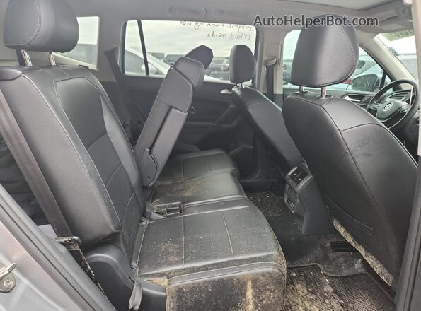 3VV3B7AX9LM039944 2020 VOLKSWAGEN TIGUAN Silver Vista interior trasera