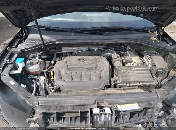 3VV3B7AX9MM044000 2021 VOLKSWAGEN TIGUAN Черный Вид сзади