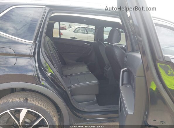 3VV4B7AX1NM168123 2022 VOLKSWAGEN TIGUAN Black VIN կոդի պիտակի տեսք