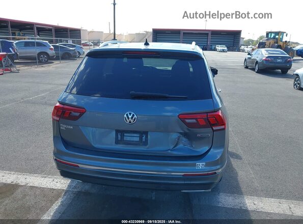 3VV4B7AX4LM127885 2020 VOLKSWAGEN TIGUAN Gray 