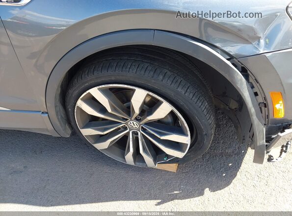 3VV4B7AX4LM127885 2020 VOLKSWAGEN TIGUAN Gray 