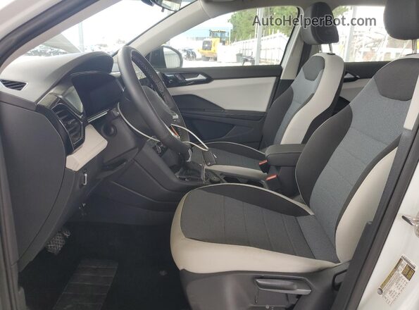 3VV8C7B23SM008726 2025 VOLKSWAGEN TAOS White 