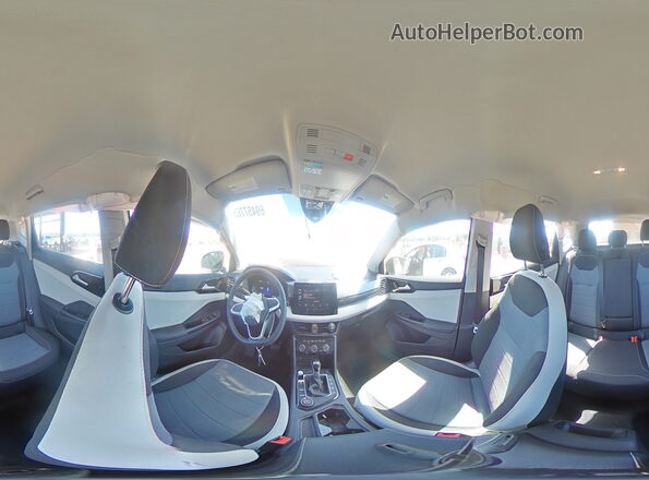3VV8C7B27SM047951 2025 VOLKSWAGEN TAOS Silver 