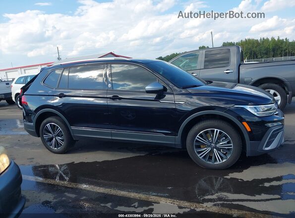 3VVAB7AX8RM222641 2024 VOLKSWAGEN TIGUAN Black Вид задньої частини салону