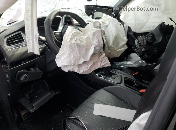 3VVCB7AX1RM181052 2024 VOLKSWAGEN TIGUAN Black წინა პანელის ხედი
