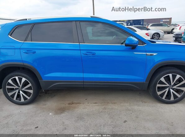 3VVEX7B25PM314308 2023 VOLKSWAGEN TAOS Blue Widok wnętrza 360 stopni