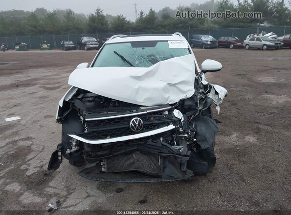 3VVLX7B22NM076308 2022 VOLKSWAGEN TAOS White Vista del cuadro de instrumentos