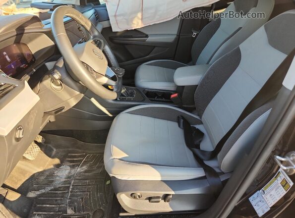 3VVLX7B27NM039237 2022 VOLKSWAGEN TAOS Black Widok wnętrza z przodu