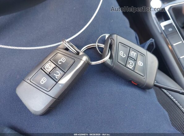 3VVSX7B23PM338514 2023 VOLKSWAGEN TAOS White 