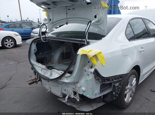 3VW2B7AJ3JM233644 2018 VOLKSWAGEN JETTA White 