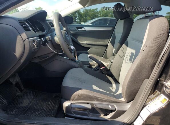 3VW2B7AJ8JM207380 2018 VOLKSWAGEN JETTA Black 