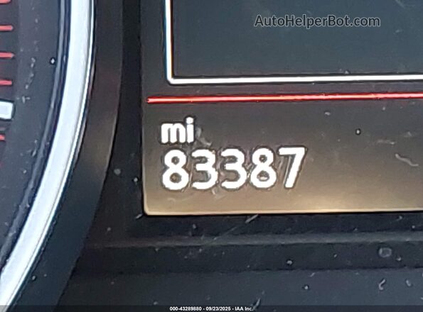 3VW447AUXJM252575 2018 VOLKSWAGEN GTI Серый 