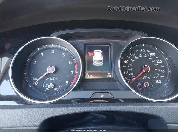 3VW447AUXJM252575 2018 VOLKSWAGEN GTI Серый Вид задних сидений