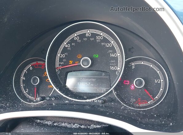 3VW517AT7HM800630 2017 VOLKSWAGEN BEETLE Blue 